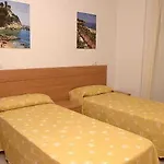 호텔 Ar Dosjoimi *