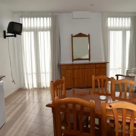 Szálloda Ar Dosjoimi *