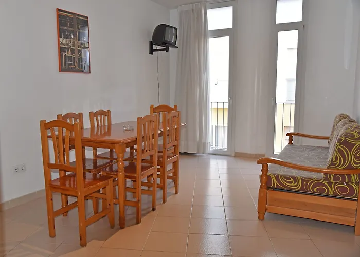 Ar Dosjoimi Hotel