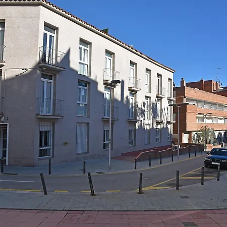 Ar Dosjoimi Hotell