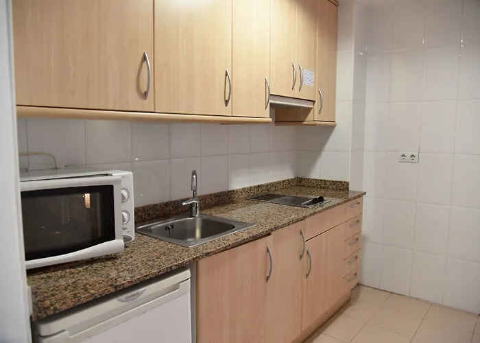 Hotel Ar Dosjoimi *